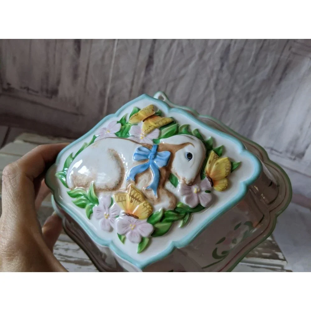 Le cordon bleu sheep lamb Easter ceramic mold‎ butt